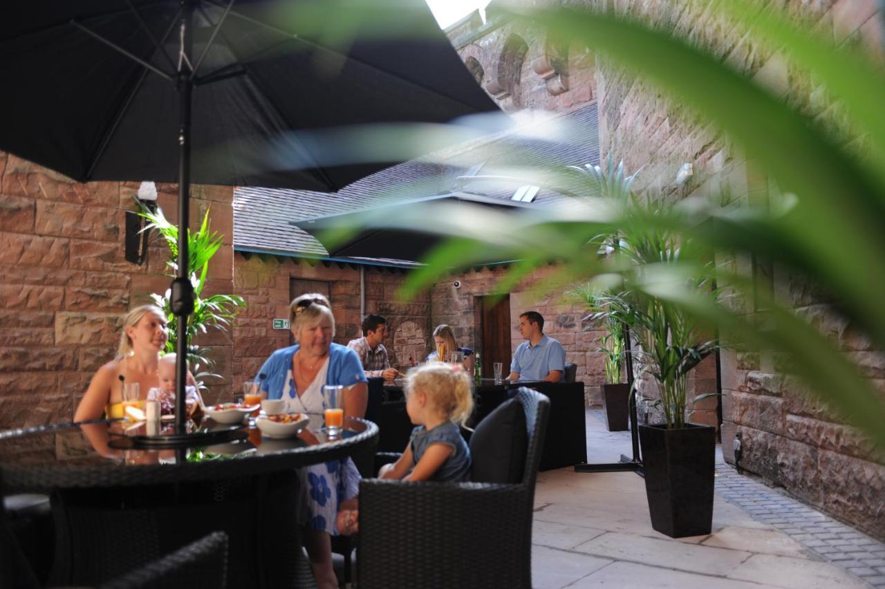 Peckforton Castle Tarporley Exteriör bild