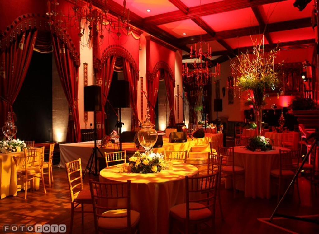 Peckforton Castle Tarporley Rum bild